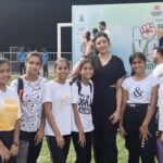 Sapna Vyas Instagram - Celebrated Yoga Day with the bachcha party and awesome people. 📷 @rj_yuvraaj . . . . . . . . . . #yogaday #internationalyogaday #ahmedabadinfluencer #fitnessinfluencer #indianinfluencer #blackjumpsuit #brownwedges #curlyhair #kidsyoga #radioone #radiooneahmedabad #transstadiainstitute #transstadia #transstadiauniversity EKA Club
