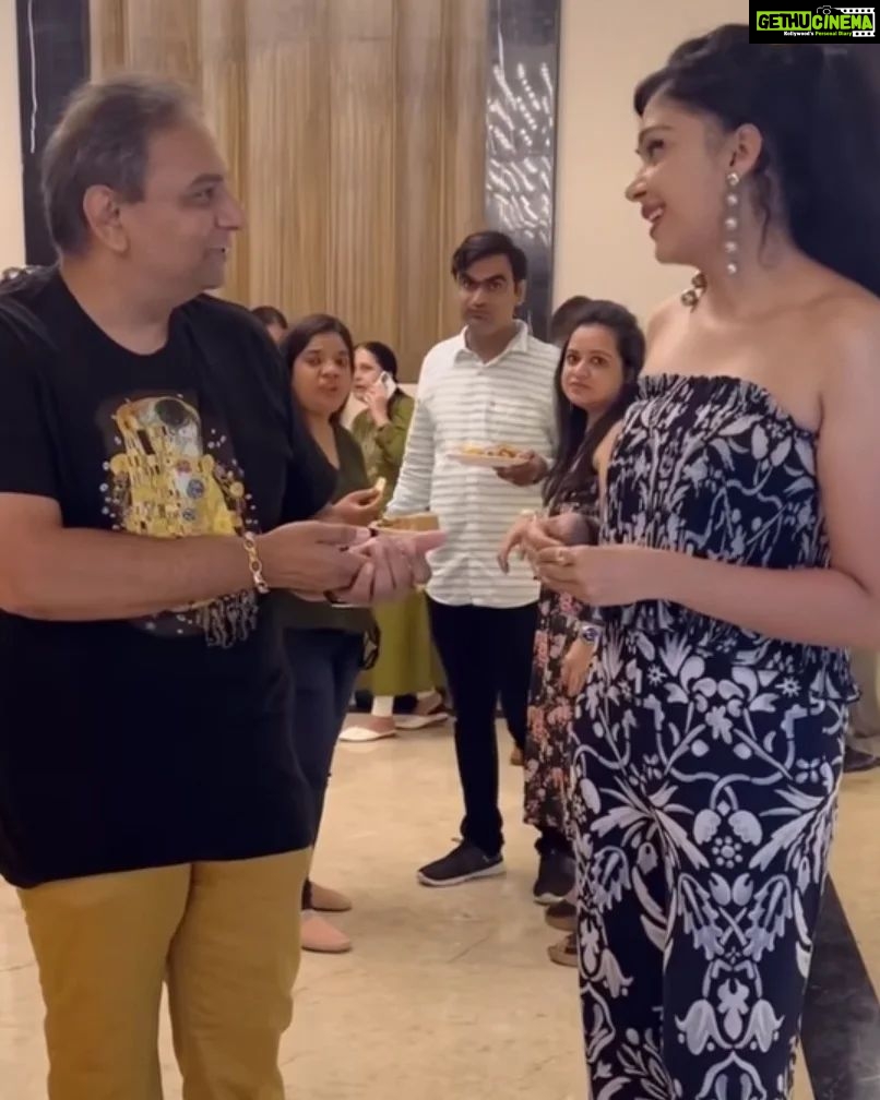 Sapna Vyas Instagram - Jab we met : though we adore each other since long, finally today met in amdavad @coachsapna is self made diva who has inspired many. Beautiful soul and always fit. Spreading vibrant vibes and useful thoughts. More power to u 😊