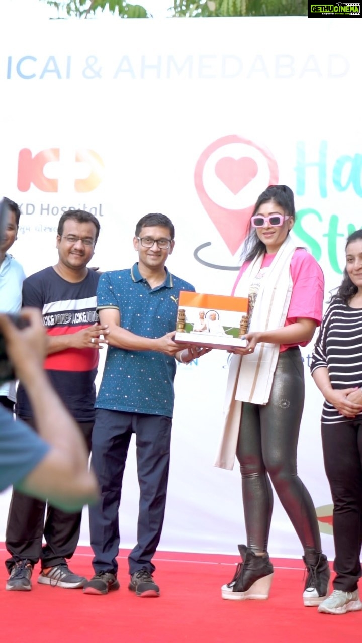 Sapna Vyas Instagram - Time well-spent with the Chartered Accountants and their fam. It was indeed a Happy Street… very well organized event by @wicasa_ahmedabad @icaiahmedabad lead by CA @bishanshah 🌟