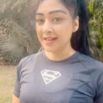 Sapna Vyas Instagram - वेट ट्रेनिंग शुरू करते समय आपको कितना वजन उठाना चाहिए? 💪🏼 How much weight should a beginner lift? #FitnesswithCoachSapna #AskCoachSapna