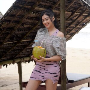 Sapna Vyas Instagram - I stayed at Ayurveda resorts in Kerala for total 15 days. 

(9 days at Nattika Beach Resort, Thrissur and 6 days at Rockholm Beach Resort, Thiruvanthapuram)

I am super excited to share my journey of Ayurveda lifestyle with you peeps. 

(Ayurveda lifestyle includes Ayurveda diet, treatments and yoga)

Look out for videos… reels… photos… of my experiences in Kerala for this entire month. Lot of posts… coming soon !

Drop a heart and save this post ❤️

@nattikabeachayurvedaresort @rockholmbeachretreat @nikkyboy90