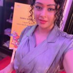 Sapna Vyas Instagram – Humbled to be recognised as a Cultural Brand Ambassador of India on the 75th year celebration of our independence. Thank you @ministryofculturegoi @amritmahotsav

#75for75 #HarGharTiranga #AmrtiMahotsav #DilseDesi #MeinBharatHu Asiatic Society of Mumbai Central Library