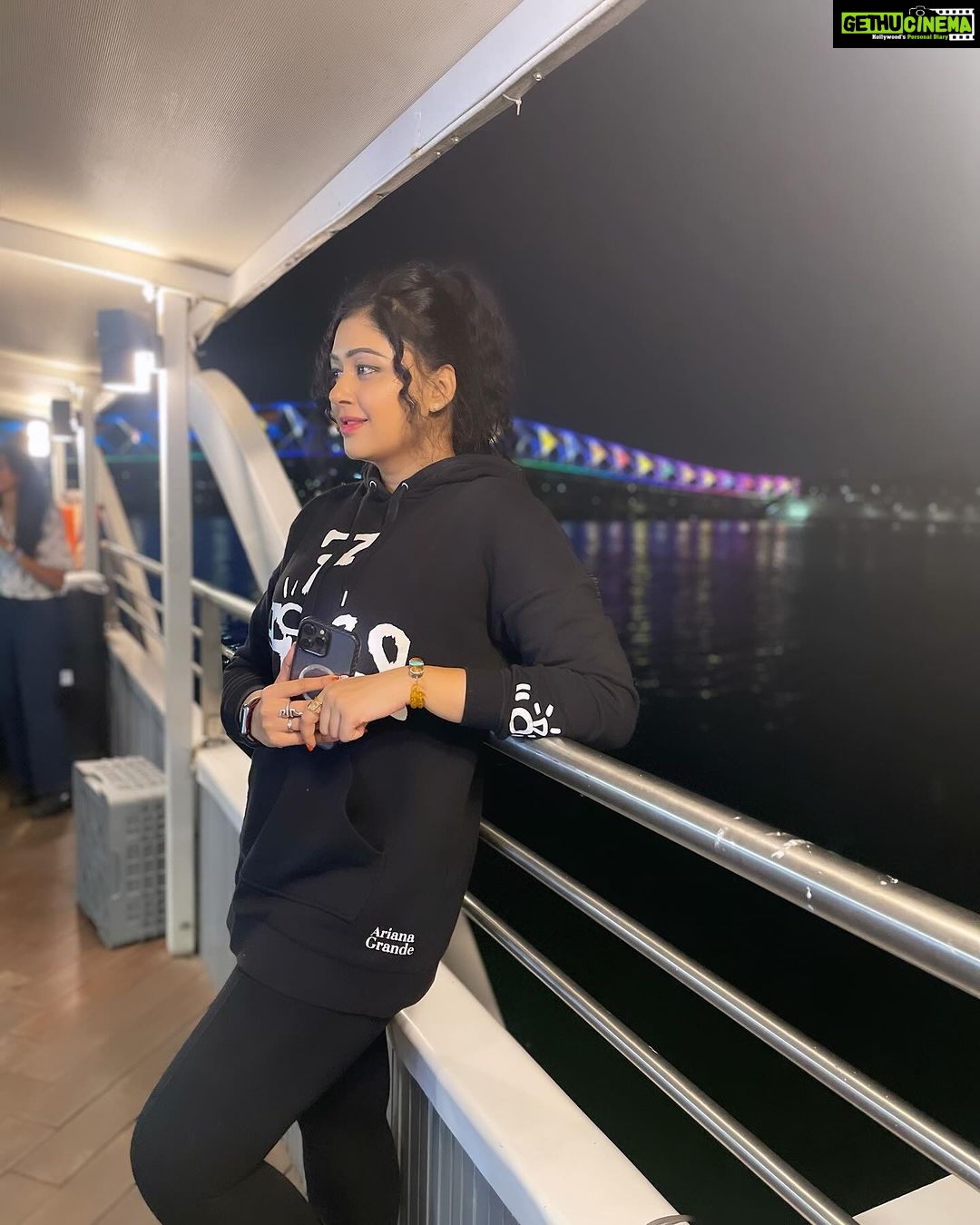 Sapna Vyas Instagram - @aksharcruise, you guys totally nailed the hosting! Thanks a bunch!