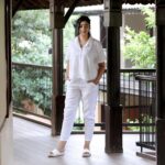 Sapna Vyas Instagram – If I were a self-absorbed narcissist, I would probably announce to everyone that today is my birthday. I’m not, but it is.

#HappyBirthdaytoMe 🥳 ☕️