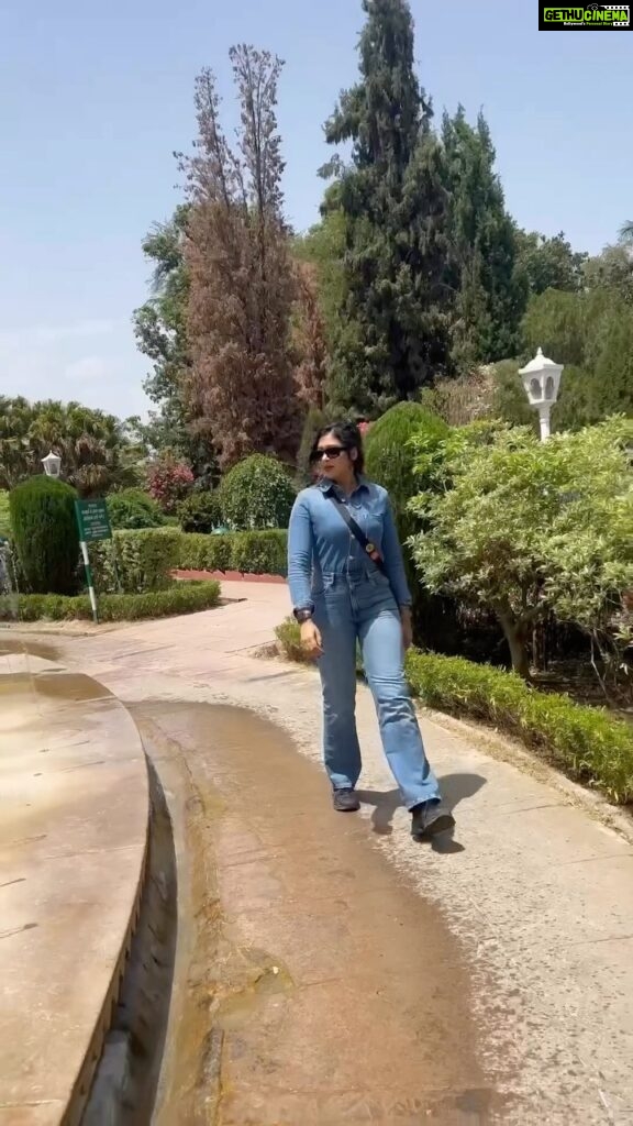 Sapna Vyas Instagram - Going Nibbi Pro Max #HaqSe 😜 Saheliyon-ki-Bari