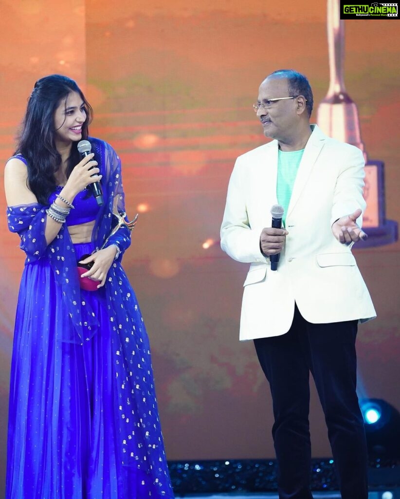 Sapthami Gowda Instagram - Thank you @chittaramedia for the award and the best and most pleasant surprise of getting my Pappa on stage ❤🧿 And I shall always be thankful and grateful to @rishabshettyofficial sir, @hombalefilms and to the entire team of Kantara 🥰❤🧿 Styling @tejukranthi @kalasthreebytejaswinikranthi Outfit @niharikavivek Accessories @sunrisesilversmiths 📸 @pradeepmachar Celebrity coordinate @prakashchittara