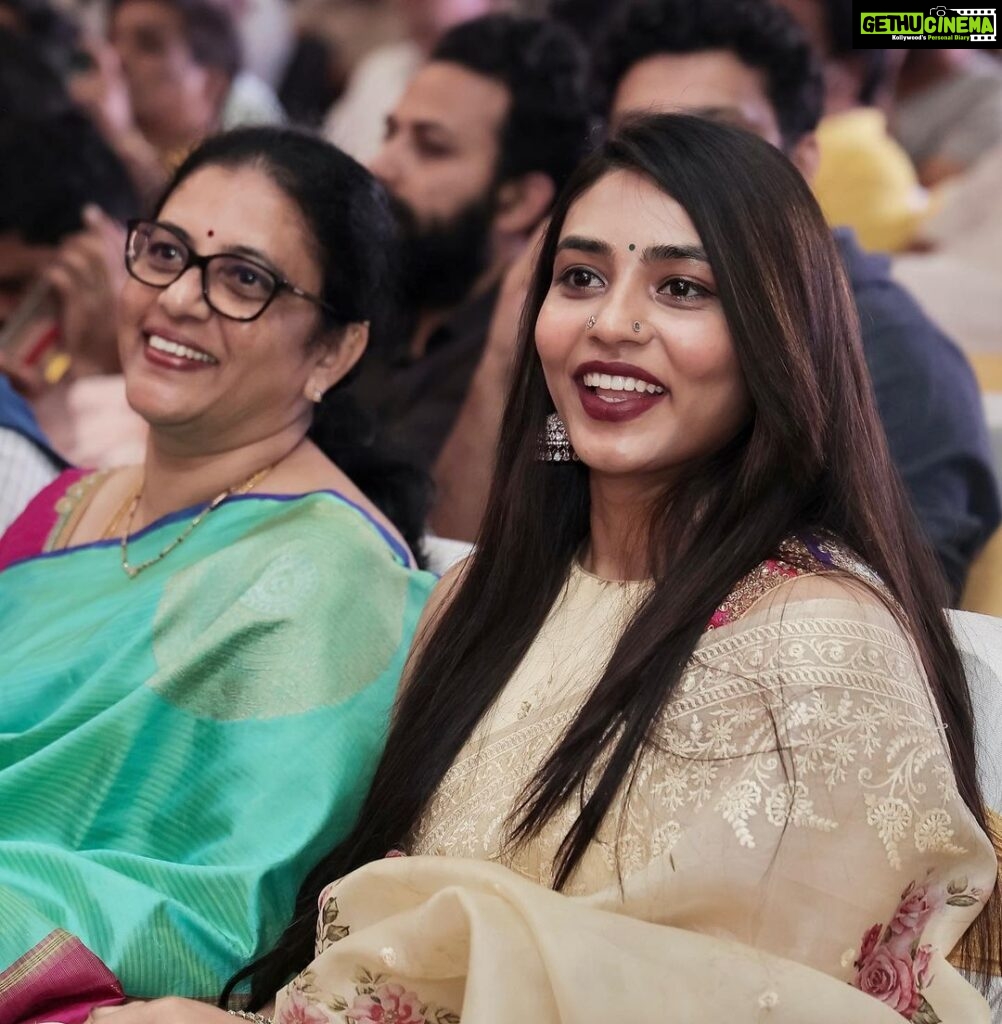Sapthami Gowda Instagram - Happy Mother’s Day, ಅಮ್ಮ ❤️ Whatever I am, I owe it to you ♾️ Thank you for being my best friend,my advisor,my guardian and everything more 🥰🧿