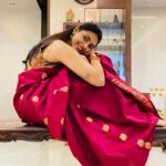 Sapthami Gowda Instagram - ಭಲೇ ಭಲೇ ಚೆಂದದ ಚೆಂದುಳ್ಳಿ ಹೆಣ್ಣು ನೀನು ಮಿಂಚು ಕೂಡ ನಾಚುವ ಮಿಂಚಿನ ಬಳ್ಳಿ ನೀನು 🌺🧿 Saree - Gift from @krg_connects 🫶🏻🥹 Blouse @kalasthreebytejaswinikranthi @tejukranthi 🧿🧿