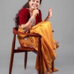 Sapthami Gowda Instagram – ಬೆಳದಿಂಗಳು ❤️🧿

Styling and saree @tejukranthi
Assistant styling @khushi_jagadisha
Blouse @savitha_reddy @sandhyakiranreddy_official 
Photography @mayarthaproductions 
Makeup @makeupbyshwethamahadev 
Accessories @abarantimelessjewellery Mayartha Productions