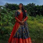 Sapthami Gowda Instagram – ❤️💙🧿

Styling: @tejukranthi 
Assistant Styling @khushi_jagadisha 
Outfit @label_manu__gowda
Hair : @prashanthhairstylist
Jewel @atiracreations