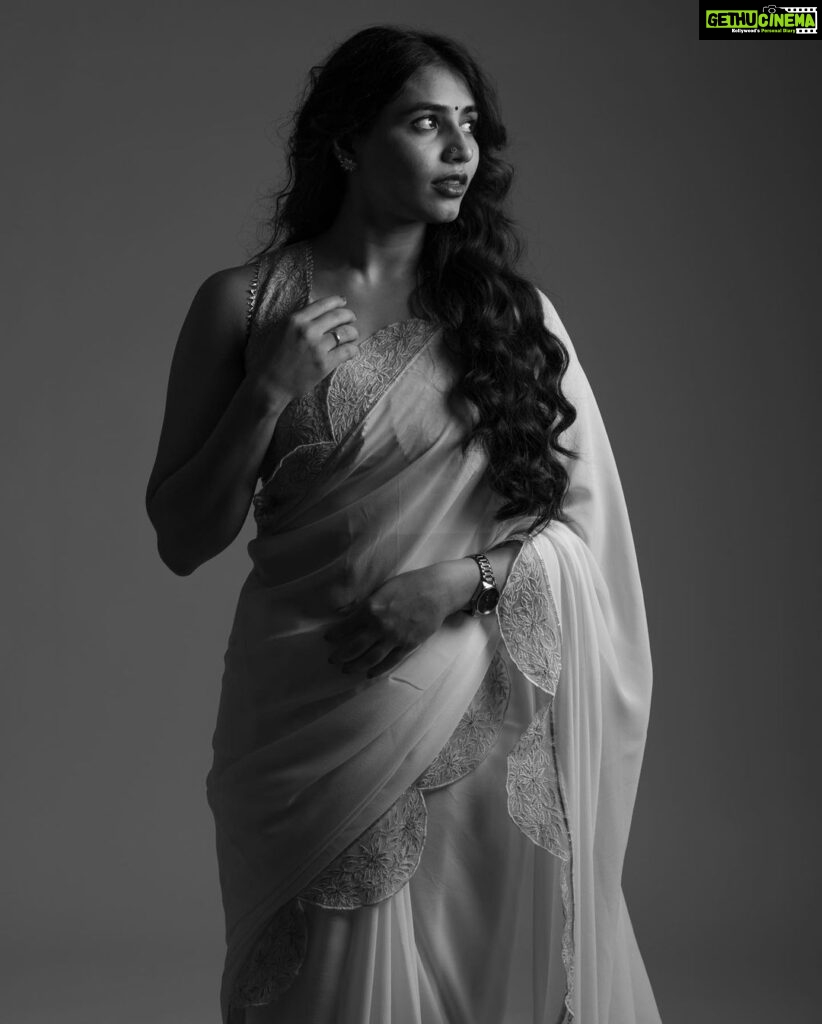 Sapthami Gowda Instagram - Black and white pictures hit you different 🧿 Also, ದೀಪಾವಳಿ ಹಬ್ಬದ ಶುಭಾಶಯಗಳು ✨ Styling @tejukranthi Assistant styling @khushi_jagadisha Outfit @lathaputtanna Hair @prashanthhairstylist 📸 @mayarthaproductions