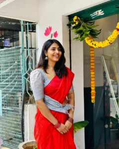Sapthami Gowda Instagram - ದಸರಾ ಹಬ್ಬದ ಶುಭಾಶಯಗಳು♥️

Saree,blouse,location,pooje,bonus @tejukranthi @kalasthreebytejaswinikranthi 

🧿
