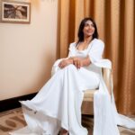 Sapthami Gowda Instagram – ಲೀಲಾ 🤍

Thank you for making the exact outfit that I wanted – plain, simple, elegant and white just like my character in Kantara ❤️
It felt sooo nice wearing your brand on the red carpet after all the years that we’ve known each other 😍
Styling @tejukranthi @khushi_jagadisha 
Wearing @kalasthreebytejaswinikranthi 
Thank you guys for making the day even special by making the leela badge for me, it made me feel so proud to wear it 🥰
Accessories @sunrisesilversmiths 
MUA @priya_magic_touch 
📸 @varun_mk 

This day and this award wouldn’t have been possible without @rishabshettyofficial sir @hombalefilms @vkiragandur sir ☺️
Also, thanks to each and every one of you who watched the movie and showered all of us with so much love ❤️ 
Thanks to the entire working team of Kantara for working so hard behind the scenes and for making Kantara what it is today , this one’s for you 🥰

🧿