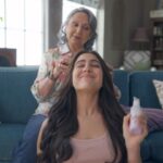 Sara Ali Khan Instagram - I am so delighted to have tried Mamaearth’s Rosemary Hair Oil that not just reduces hair fall but also grows new hair 🪄 🤩 And of course, Badi Amma’s champi is the cherry on top 🍒 @mamaearth.in #Mamaearth #RosemaryHairOil #partnership