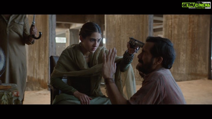 Sara Ali Khan Instagram - Abse Guddu pe uthega no sawaal ❌ Kyunki, New Kurkure Chaatfills ke andar hai chatpata maal‼️ #MaalAndarHai #KurkureChaatFills #ad @kurkuresnacks