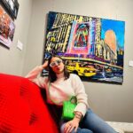 Sara Ali Khan Instagram – Coffee, culture and sunsets 🌇 ☕️🎨🖼️🍫🥐🥐🍓🍒
A frothy almond milk cappuccino, walks to louvre- with mandatory coffee, chocolate and pop up art gallery stops, gym sessions & jam binges…
Sunsets and moon rises behind the Eiffel Tower, and under the Eiffel Tower and on!!!… afternoon strolls with mommy & monet🌷 evening ones with Shakespeare & co.. 📚 
And our extremely embarrassing and hazardously heavy exit 🚂🚆
au revoir Paris 🇫🇷💘
#paris #hotellutetia 
@hotellutetia @thesetcollectionofficial @thetravelbusco Paris, France