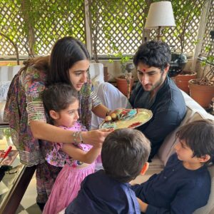 Sara Ali Khan Instagram - Happy Raksha Bandhan 🥰🥰🥰