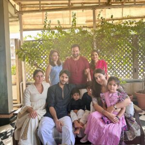 Sara Ali Khan Instagram - Happy Raksha Bandhan 🥰🥰🥰