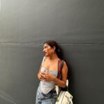 Sara Gurpal Instagram - She is buggi !! I see her outside my office from so many years….n she is so loving ! She just meet everyone with so much love … so thought of dedicating my song to her !! Tadaaaaaaa
