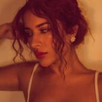 Sara Gurpal Instagram - Ask a question about Sunday !