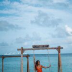 Sara Gurpal Instagram - If you want to go easy with your trip try @easemytrip !! Hassle free travelling with wide options of flights and hotels to choose from ! So what you waiting for plan your Dream trip now 🤍 with @easemytrip