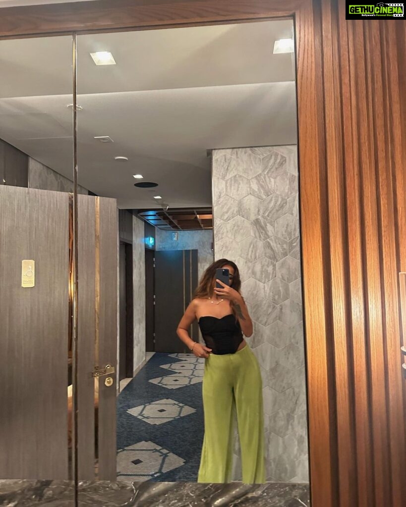 Sara Gurpal Instagram - 🚩 Armani Hotel, Burj Khalifa, Dubai