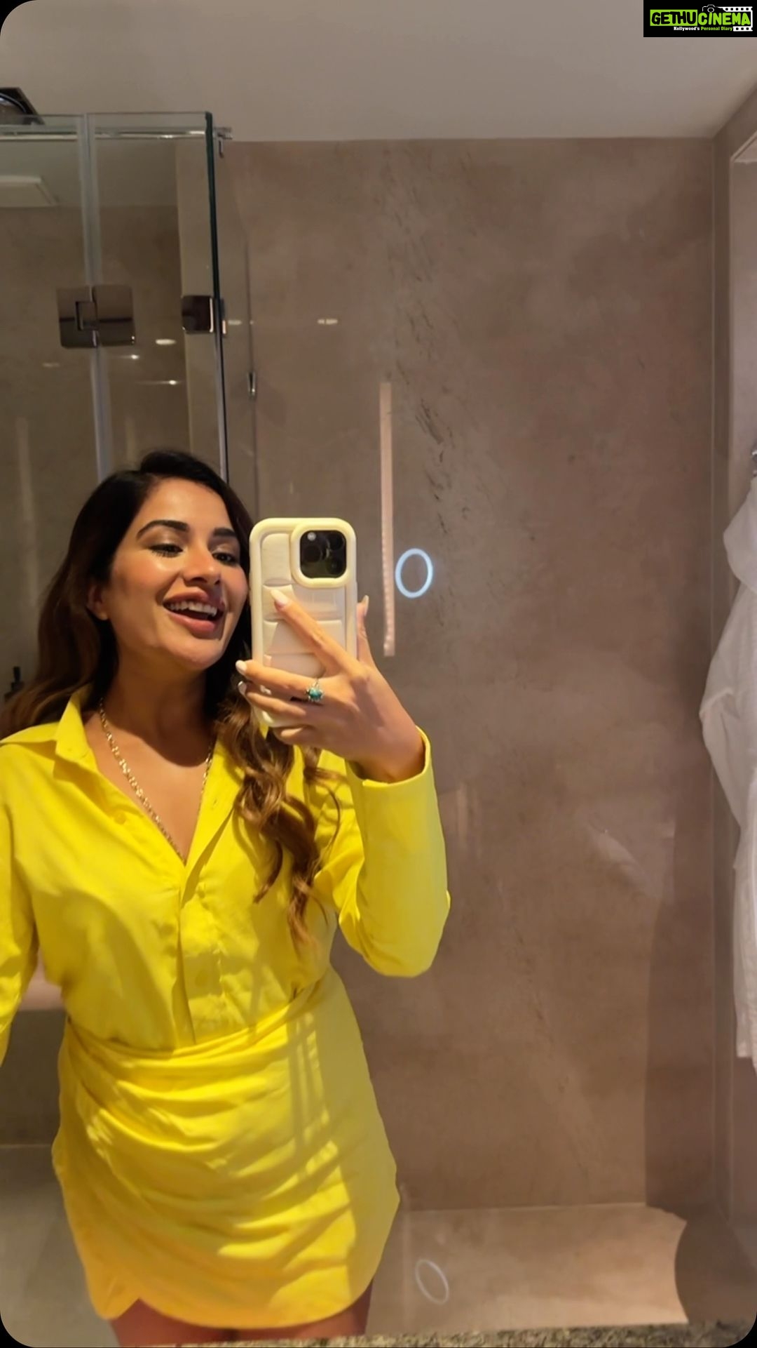 Sara Gurpal Instagram - Neha Shadi ker le behn 😂😂 #ProudHaryanvi