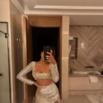 Sara Gurpal Instagram - 🤍wearing : @thessarasshop Varq Fine-Dining, The Palm Dubai