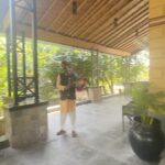 Sara Gurpal Instagram – #SaraKehndi Real n Rare 🤍
.
.
.
📍 @aahanaresort 
@madstir_media Aahana Resorts Jim Corbett