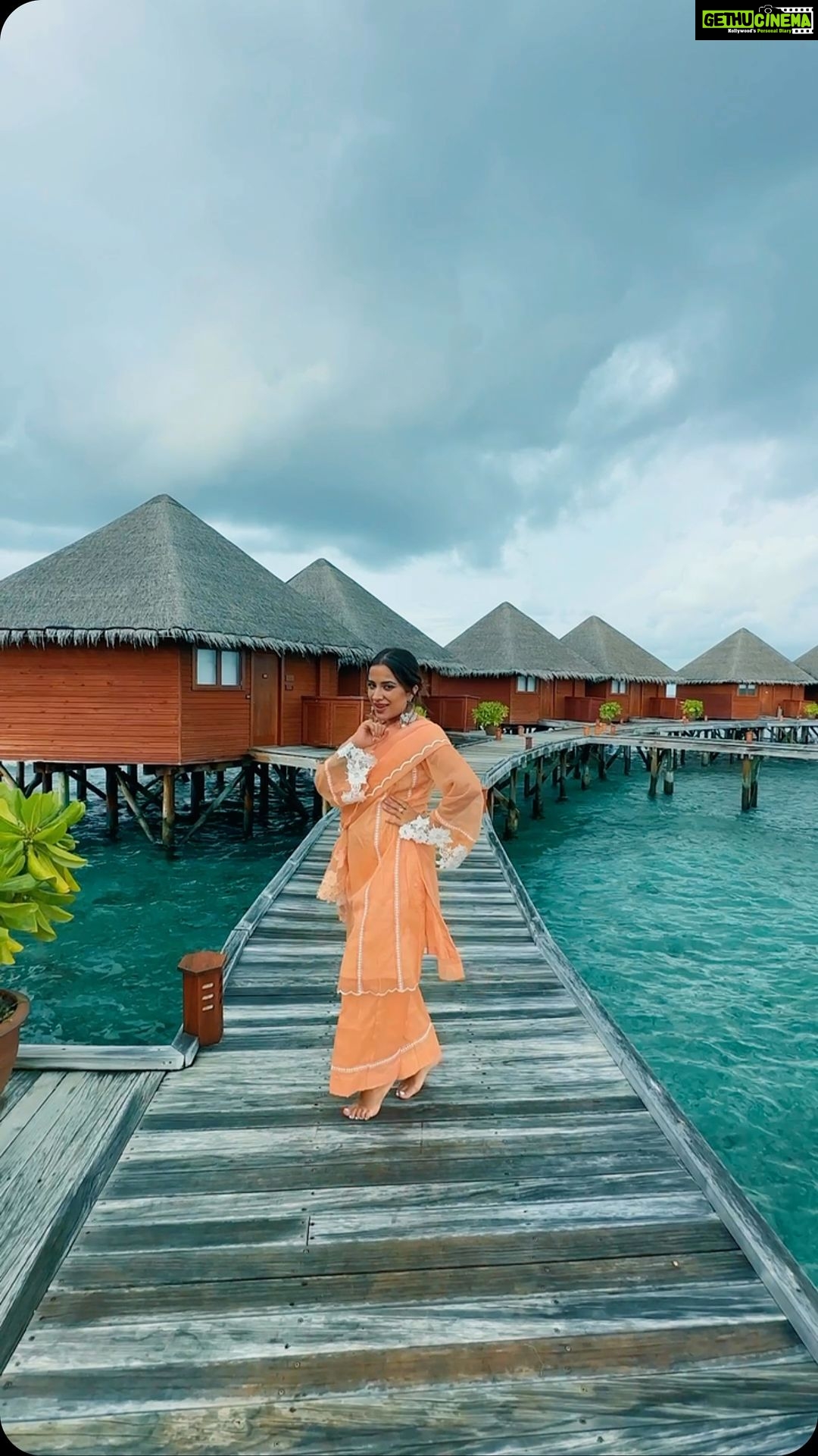 Sara Gurpal Instagram - Meri mandatory post of @thessarasshop … dancing Launching new collection soon so go follow @thessarasshop