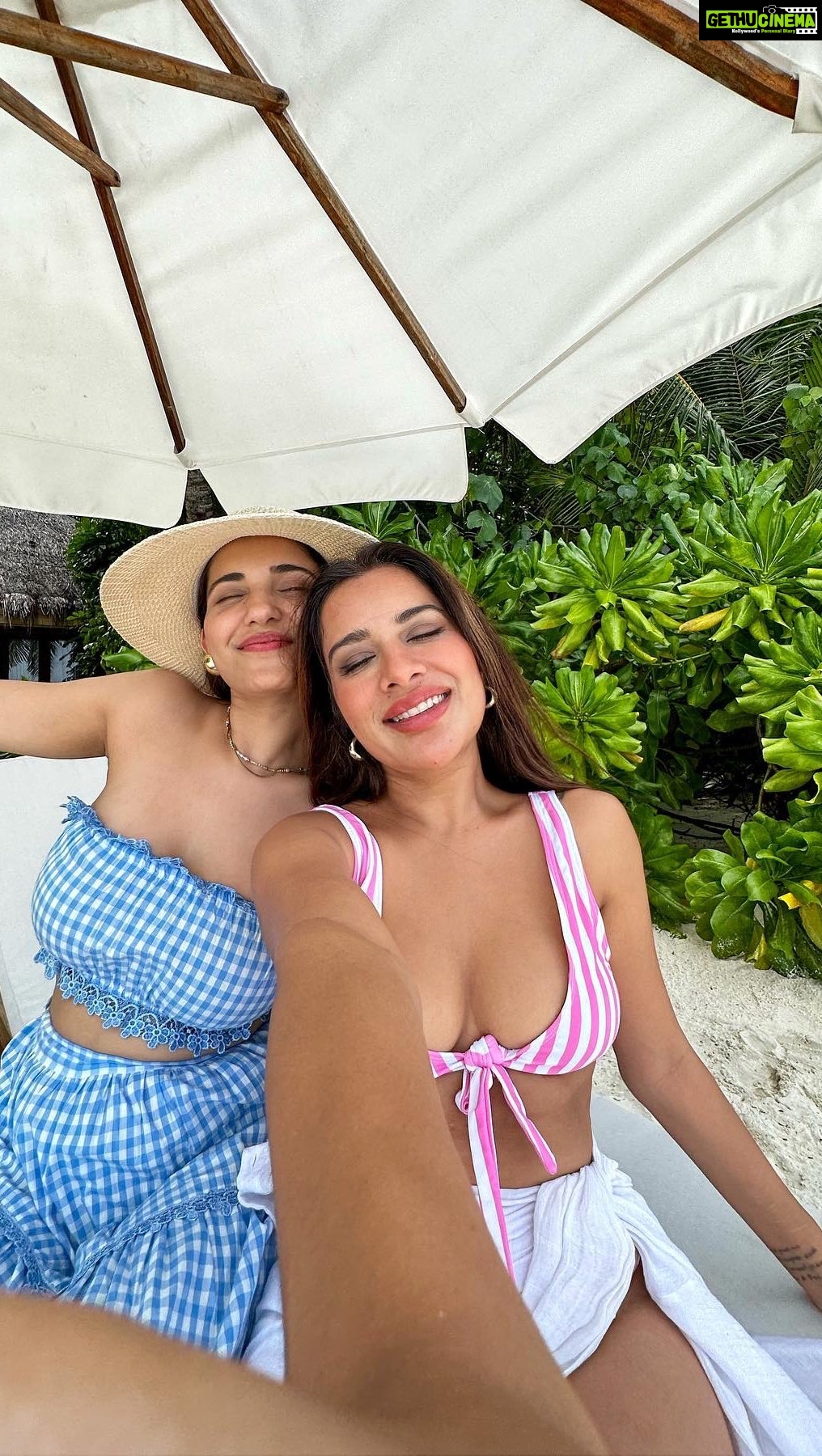 Sara Gurpal Instagram - For all the #Haryanvi fans 🤍 #ProudHaryanvi #Haryanvi . . . . Our trip to @mirihi_island_resort with @transmaldivian