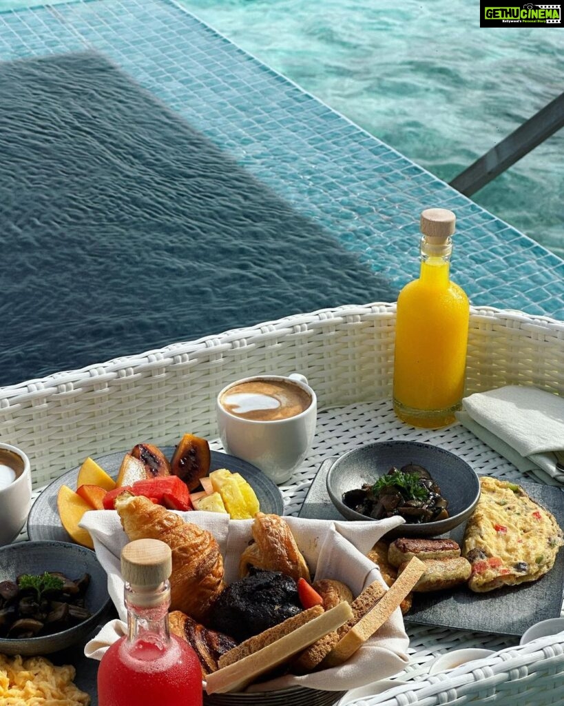 Sara Gurpal Instagram - @thestandardmaldives is the most beautiful place on the earth I have ever seen 🤍 #Breakfast The Standard, Maldives