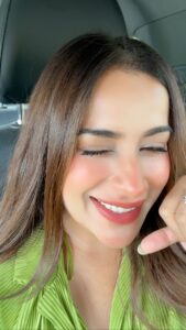 Sara Gurpal Instagram - Guess kro filter hai ???🤣 follow @saragurpals