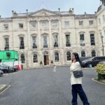 Sarah Khan Instagram - Hello 👋 🇬🇧