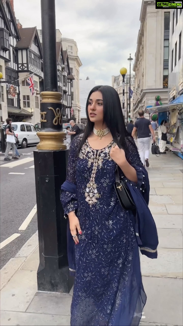Sarah Khan Instagram - Sweet like cinnamon 💕