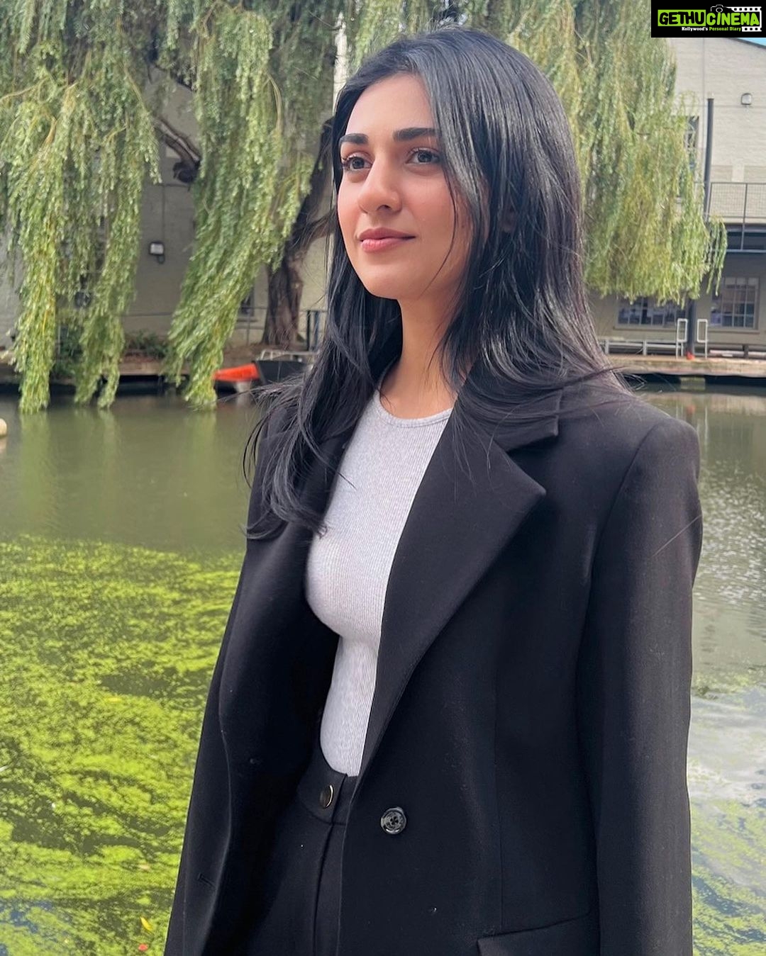 Sarah Khan Instagram - 💕 Candem Market, London