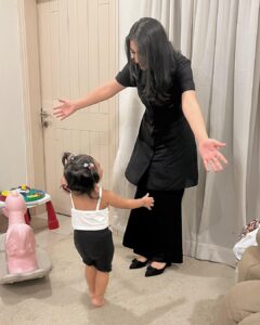Sarah Khan Instagram - My baby 💕

PC: Baba @falakshabir1 
*MASHALLAH MASHALLAH MASHALLAH*