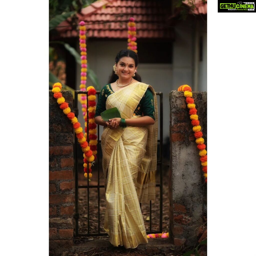 Saranya Mohan Instagram - ❤❤ 📷 @vivek_kovalam Trivandrum, India