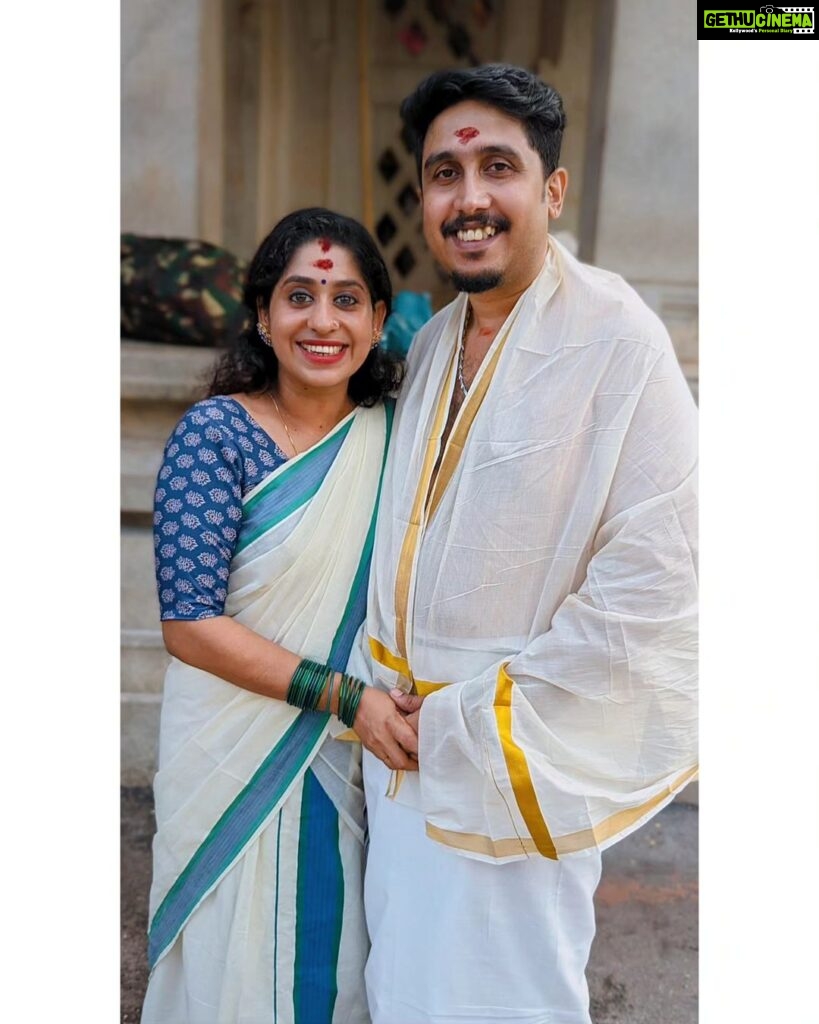 Saranya Mohan Instagram - Mookambika Temple Visit❤❤