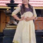 Sarayu Mohan Instagram - Sharing this special day's happiness wearing @lepapillonkochi_ Simple style stays my favourite forever ♥️kunj @ambu_images ♥️ @jaz_bridal_makeover ♥️