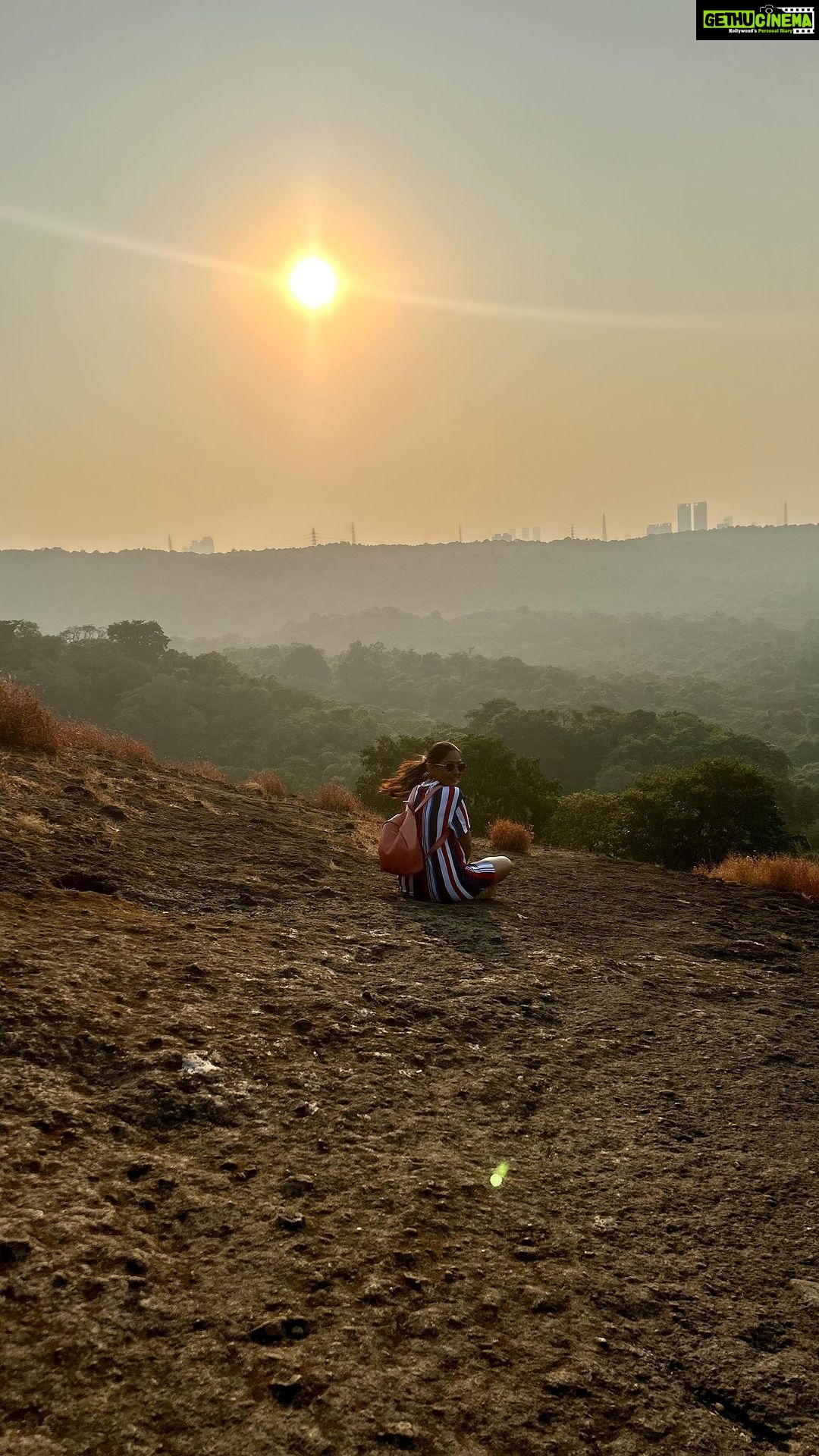 Sastika Rajendran Instagram - Off-day means Doravin payanangal πππ Vaanga nanbargaley to #Kanheri caves in #Mumbai . Miss you baβBβ already π₯Ήπ₯° Letβs do more of this! #trendingreels #trending #instagood #reels #mumbai