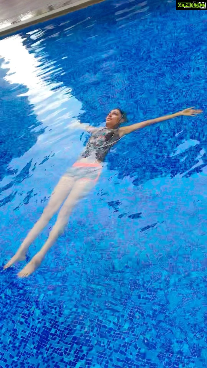 Sastika Rajendran Instagram - Floating into summer like… Hello #Summer 🏖