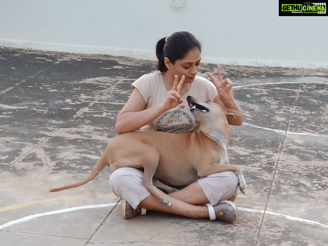 Sastika Rajendran Instagram - I luvw you tuu mama ❤️❤️❤️ #dogsofinstagram #dog #puppylove #dogs #puppiesofinstagram