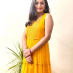 Sastika Rajendran Instagram – Sending you all some #Yellove 💛🐝🌼🍋🌕🍯🧀
Wearing a 👗 from someone very special @vj_nivedhita ❤️❤️❤️ Chennai, India