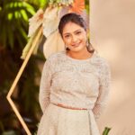 Sastika Rajendran Instagram – Right. Left. Straight. 

For @shlokaethnicwear 

Photographer @nithin_barath 
Styled by @swetha.raghul 
Jewellery @theindiankart
Decor @miandkaevent
Make up @sathyaanil_makeup_artist 
Hair @vinothdamodharan7