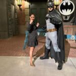Sastika Rajendran Instagram - Batman and Robin 🖤 That’s all folks! #blessed #travel #abudhabi #warnerbros #scoobydoo #justiceleague #batman Warner Bros. World Abu Dhabi