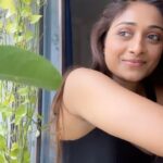 Satarupa Pyne Instagram - Just when you are hooked to a song.. and you let the feelings flow. ~🙂❤️‼️#satarupapyne #pyne #pyneholics #masterpiece. | . . . #throwbackthursday #throwback #tbt #throwbackthursdays #slimmingworldie #swie #throwbackthursdayy #throwbackthursdayyy #instatb #chloeting #instahub #swtransformation #statigram #instatbt #chloetingchallenge #anothertbt #slimmingworldtransformation #latetbt #instamemory #tbts #slimmingworldcommunity #weightlosswednesday #reminisce #swsupport #reminiscing