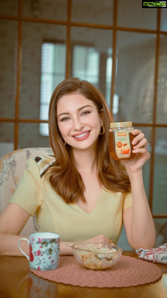 Saumya Tandon Instagram - When preparing for shoots, looking my best is a must. That’s why I turn to my trusted companion @Hamdard Honey. It’s 100% pure and offers a host of nutritional benefits, making it the perfect sweetener for me. With Hamdard Honey, I can indulge in my favorite desserts guilt-free, all while maintaining a healthy exercise routine. . . . Order now Big Basket | Blink it | Amazon | Flipkart #Hamdard #HamdardHoney #MyPlanBee #HamdardFoods #Honey #NaturalHoney #naturesbest #Immunity #Purity #Pure #HamdardHaiPureHai #Honey#Healthy #Delicious #pure Mumbai, Maharashtra