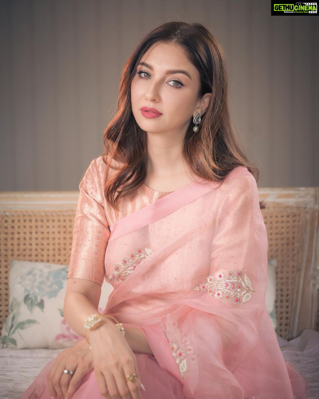 Saumya Tandon Instagram - Tasveer Mumbai, Maharashtra