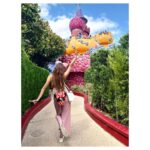 Sauraseni Maitra Instagram - “‘Who in the world am I?’ Ah, that’s the great puzzle!” 😜🤭😉 #myownwonderland #aliceinwonderland #disneyland #disney #disneylife #fin Disneyland Paris